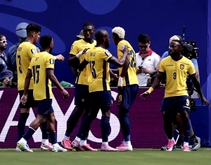 Si es por plata, La Tri cuesta casi el doble que El Tri en el mundo del fútbol