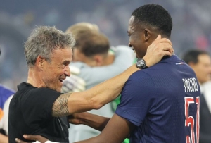 ¡QUERIDO, VALORADO Y NECESARIO! Luis Enrique volvió a rendirle tributo al trabajo de Willian Pacho en el PSG