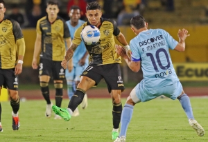 ¡Joao Rojas arruina la temporada de BSC y le da la victoria a Emelec en el Clásico! (RESUMEN)