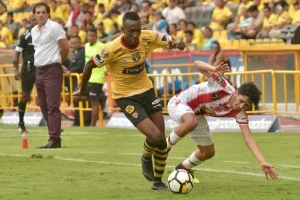 Beder Caicedo 8