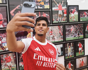 ¡PARECE QUE NO LO VAN A DEJAR IR! Piero Hincapié iniciará pretemporada con el Bayer Leverkusen