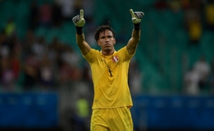 En el Rimac prenden tres velas en la capilla