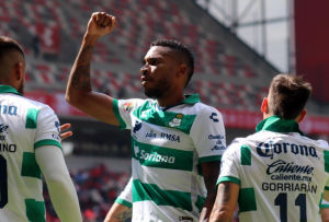 Ayrton Preciado rechazó a Arabia Saudita para volver al Ecuador