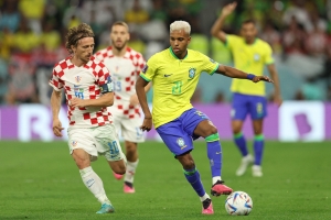 Modric consoló a Rodrygo por la eliminación de Brasil