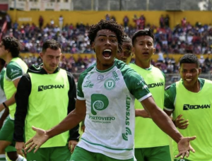 Universidad Católica hace scout y se refuerza con uno de los cacks del Ascenso Nacional