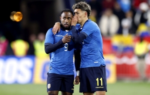 SUFRIÓ EL DESCENSO EN ITALIA… ¡Y las Puertas de Inglaterra se le abren al Crack Tricolor John Yeboah!