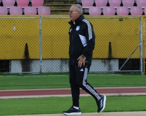 ¡CON LA SOGA AL CUELLO, PERO SIGUEN! Emelec y Mushuc Runa optan por mantener a sus DTs en medio de la presión