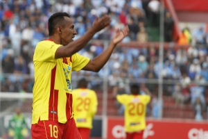 El Rodillo Rojo puso la mano rápidamente