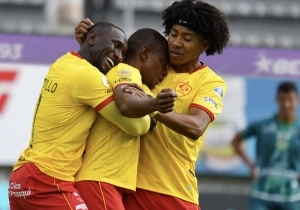 Aucas 12