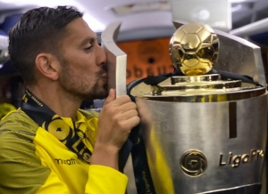 “Hace mucho más fácil la adaptación… ¡Ya sabemos cómo le gusta jugar a Fabián Bustos!” (VIDEO)