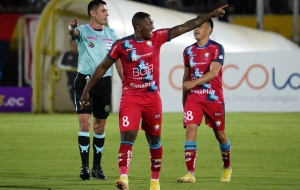 ¡Peso pesado del Ecuador quiere llevarse a Madison de El Nacional!