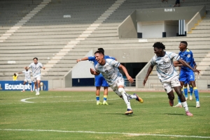 El sueño de ascender se palpita: Cuenca Jrs golpea fuerte como visitante y pone un pie en la Serie B