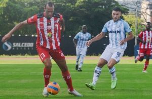 La historia de siempre en el Ciclón (FOTO)