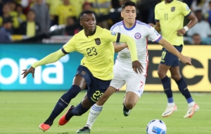 ¡Comparan a LaTri de Moisés Caicedo con el Chile Bicampeón de América!