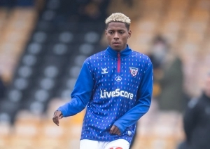 Sunderland y tres puntos de oro con Nilson Angulo como titular y tratando de desequilibrar