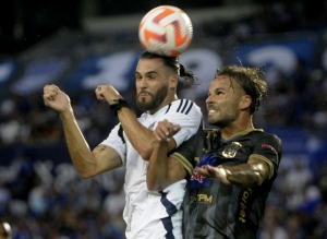 ¡Cristian Alemán AMARGÓ LA FIESTA de Emelec con un Zurdazo de Crack que silenció el Capwell!