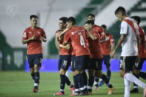 El Rojo amargó al Millonario (RESUMEN)