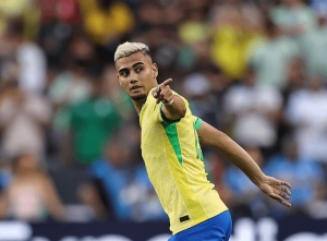 ¡Cedido por el Manchester United para medir a Barcelona con el Flamengo!