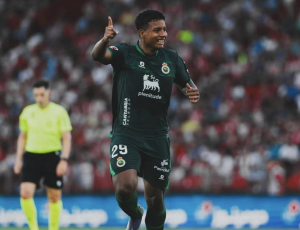 ¿SERÁ QUE PUEDE MOSTRARSE? Jeremy Arévalo se unió a La Tri en medio de un momento brillante con Racing de Santander