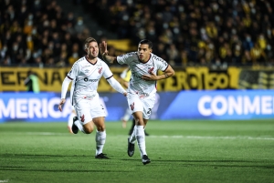 Atlético Paranaense encamina una final brasileña (VIDEO)