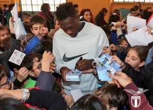“Me estimula que los más pequeños quieran una foto conmigo” (VIDEO)