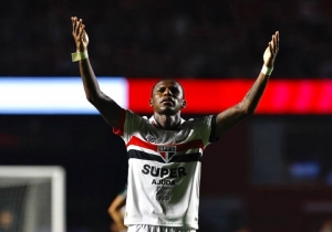 ¡FIN A LA SEQUÍA! Robert Arboleda rompe la mala racha de São Paulo, que no ganaba desde mayo y devuelve la sonrisa al equipo
