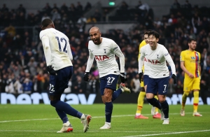 Tottenham se esfuerza por mantener la racha (VIDEO)