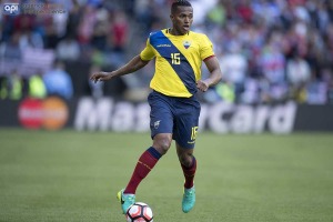 Antonio Valencia aplaudió el trabajo de Edison Méndez y Giovanny Espinoza en Liga (FOTO)