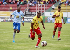 Ellos piden paciencia para pagar pero no la tienen (AUDIO)