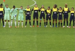 ¡La Protesta Frontal y en la Cancha de las Jugadoras de la Selección contra la FEF!