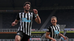 Newcastle United le amargó otra tarde más al Manchester United (RESUMEN)