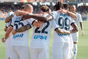 ¡El Nápoli está imparable y clasifica a 8vos de final de Champions con Campaña Perfecta! (RESUMEN)