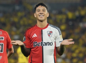 ¡River Plate BAJÓ DE LAS NUBES a BSC como “REGALO” de Centenario y silenció el estadio Monumental!