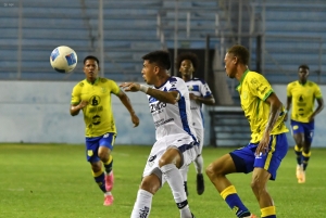 9 de Octubre y 22 de Julio le dieron el Puntapié Inicial a la temporada 2025 de la Serie B