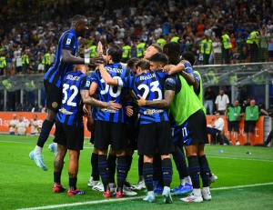 Doblete de Dzeko y un Autogol dan su 10ma victoria en Serie A al Inter