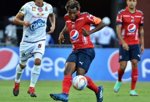 ¿Primer refuerzo foráneo para el Tricampeón?