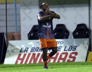 José Monaga se convierte en nuevo refuerzo del Manta FC para la recta final de la LigaPro