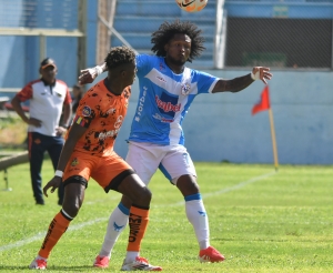 Christian Alemán y su club cayeron ante el líder en Polonia pero aún creen en el Ascenso (RESUMEN)