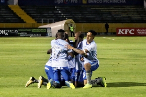 ¡No hay quien pueda con la garra del Celeste! (RESUMEN)