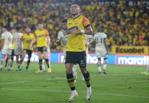 ¡HAY DERECHO A POR FIN UNA ALEGRÍA! Joao Rojas ya se entrena a la par en Barcelona