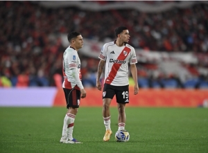 'Mi niño', el respaldo pesado de Juanfer Quintero a Kendry Páez en River Plate