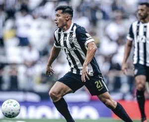 Una nueva corona para sus vitrinas (OFICIAL)