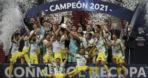 ¡Noche histórica para el Halcón! (VIDEO)