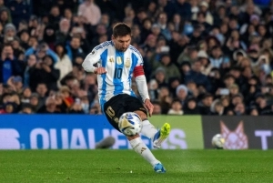 Lionel Messi 6