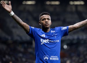 ¡Bomba y otro golazo de Keny Arroyo con el Cruzeiro, hoy por la Copa do Brasil!