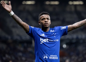 ¡Bomba y otro golazo de Keny Arroyo con el Cruzeiro, hoy por la Copa do Brasil!