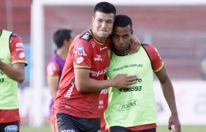 Espacio abierto para que Bruno Duarte deje Deportivo Cuenca