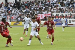 Cero huellas en su segundo ciclo Albo: Kevin Minda abandona las filas de Liga y es esperado en Melgar