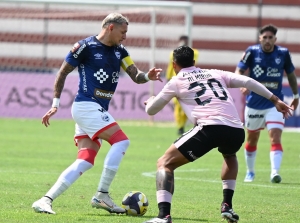 ¡Carlos Garcés ESTÁ INTRATABLE! Lleva 5 goles en la Liga 1 con Cienciano y no piensa parar