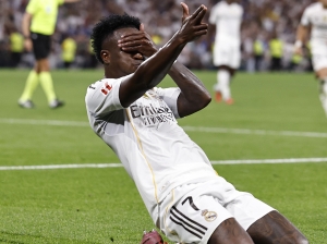 ¡DEL SUSTO A LA SACUDIDA! Real Madrid se despertó a tiempo y remontó en casa con dos golpes que mataron el partido